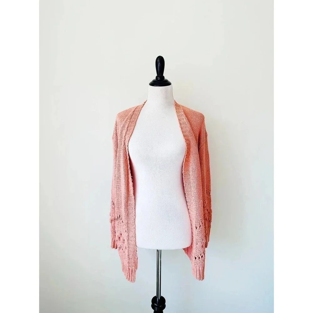 Boutique Brand Coral Chunky Cardigan Size M
